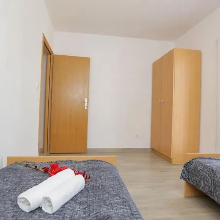 Apartamento Petar *